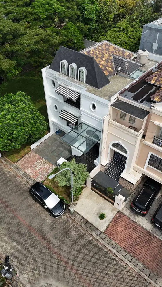 Rumah Luxury Florence PIK