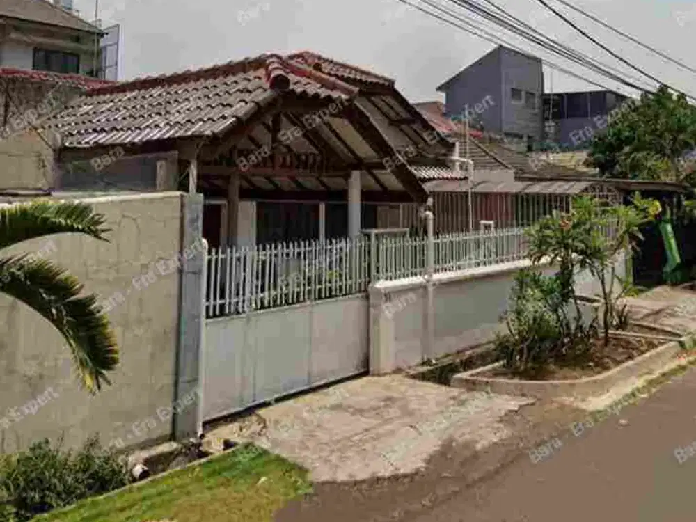 Jual harga NJOP!!! Rumah besar di kayu putih, jakarta timur. Suasana nyaman dan asri cocok untuk keluarga.