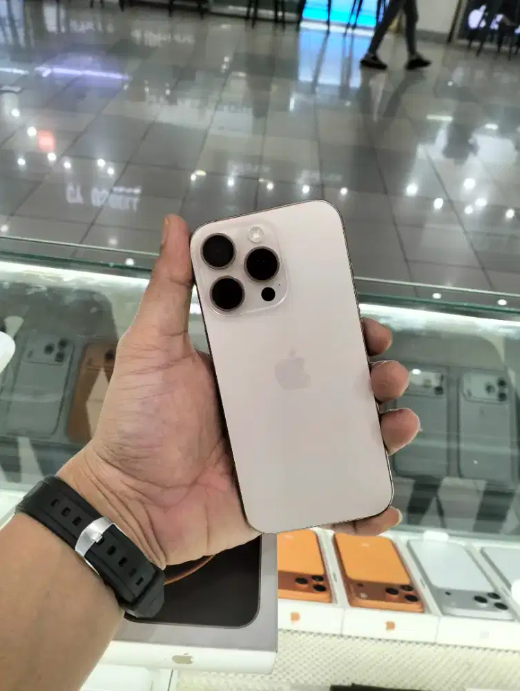 iPhone 16 Pro 128Gb PA/A, Dessert Titanium