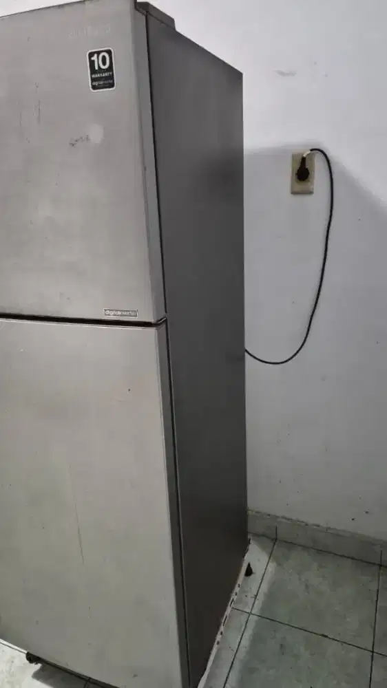 Dijual Kulkas Samsung 2 Pintu Digital Inverter (RT29FAJBDSA)