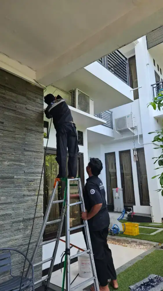 Dibutuhkan teknisi AC berpengalaman