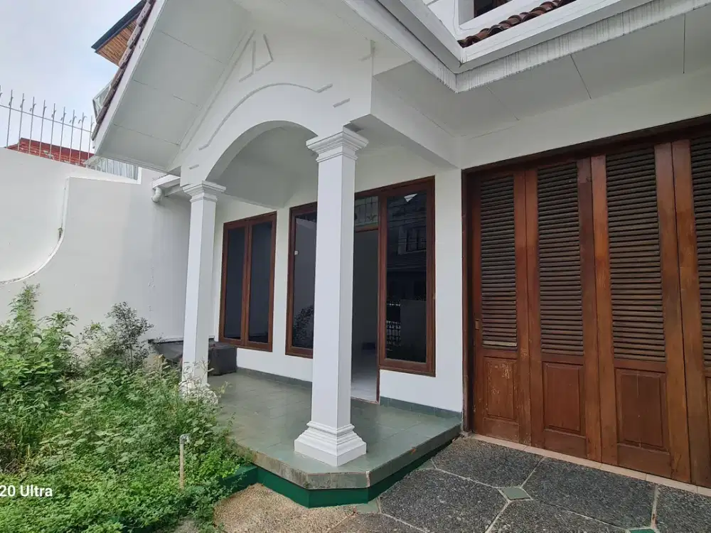 Rumah Classic Modern di Radio Dalam - Akses Cepat Blok M, Gandaria & PIM