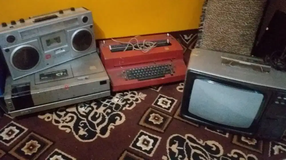 Jual borongan barang elektronik jadul