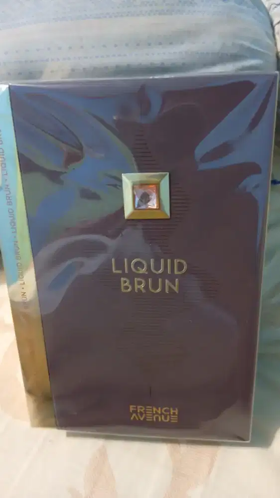 parfume liquid brun