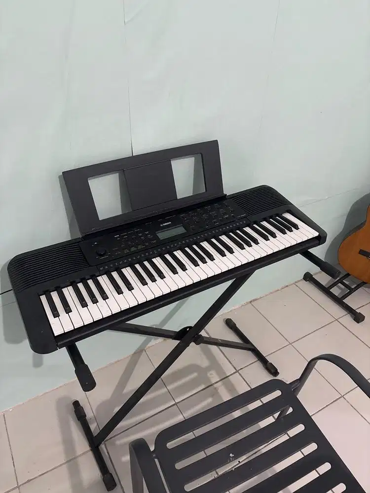 Keyboard YAMAHA PSR E 283