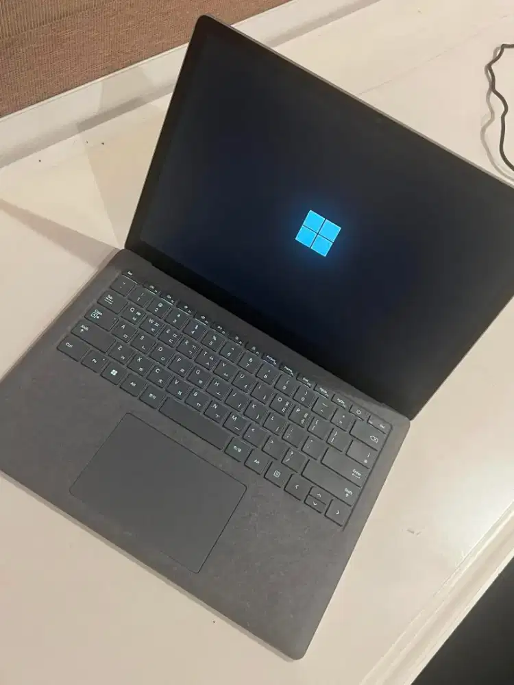 Microsoft Surface Laptop 5 i5 Gen 12 RAM 8GB LPDDR5 256GB Fulset Mulus