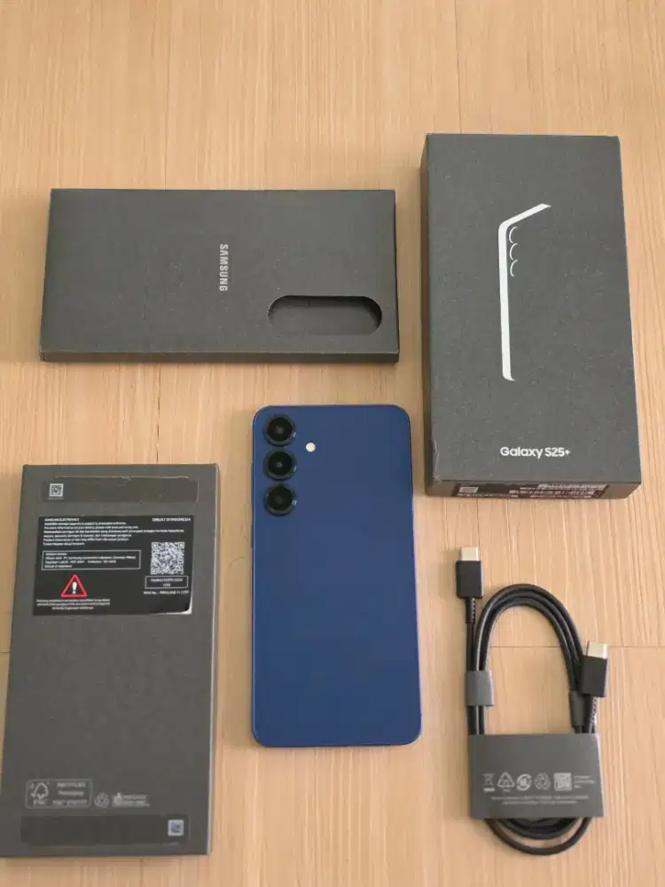 Samsung S25 plus 5G 12/512GB sein fullset