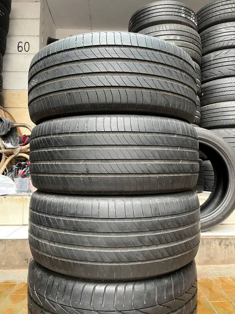 Ban Michelin Primacy 4  235 55 r17  3Pcs