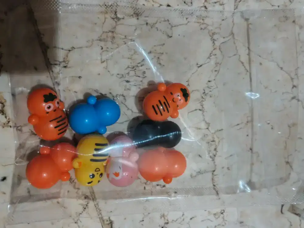 Boneka - boneka goyang