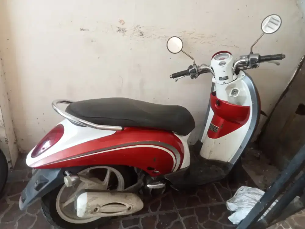 Di jual motor Scoopy
