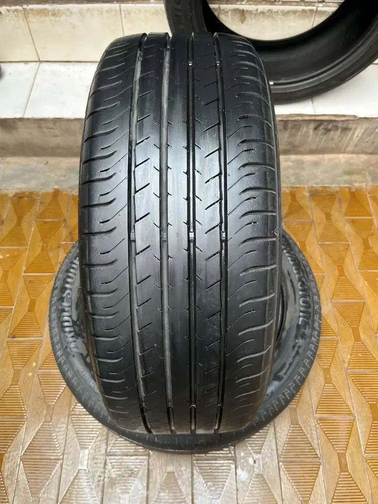 Ban Dunlop SP Sport Max050  215 55 r17  1Pcs