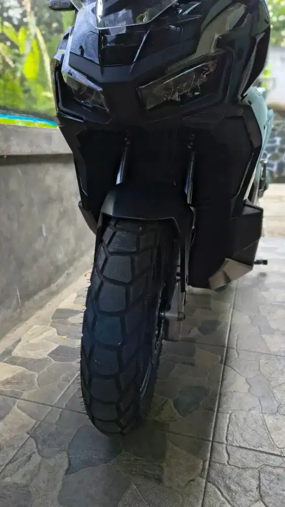 Motor Honda ADV CBS Hitam Tahun 2023