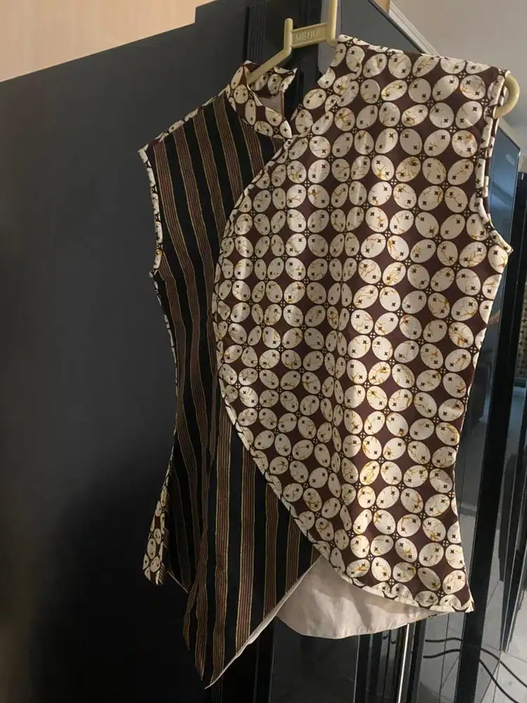 Baju batik lurik