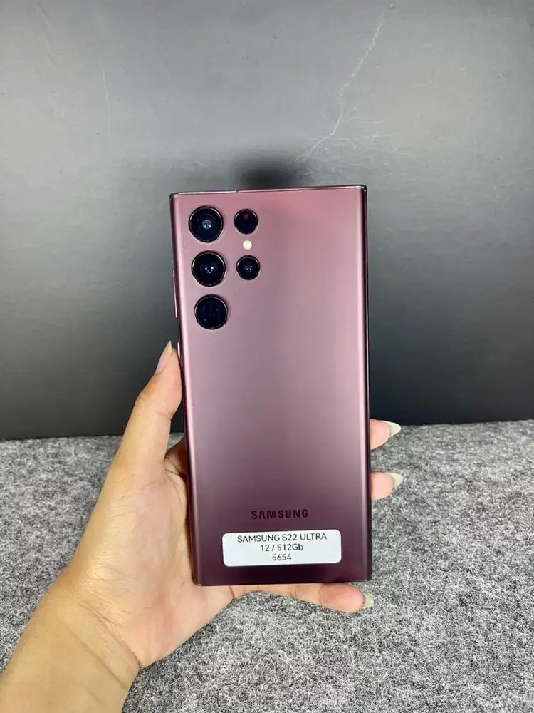 Samsung Galaxy S22 Ultra Burgundy
