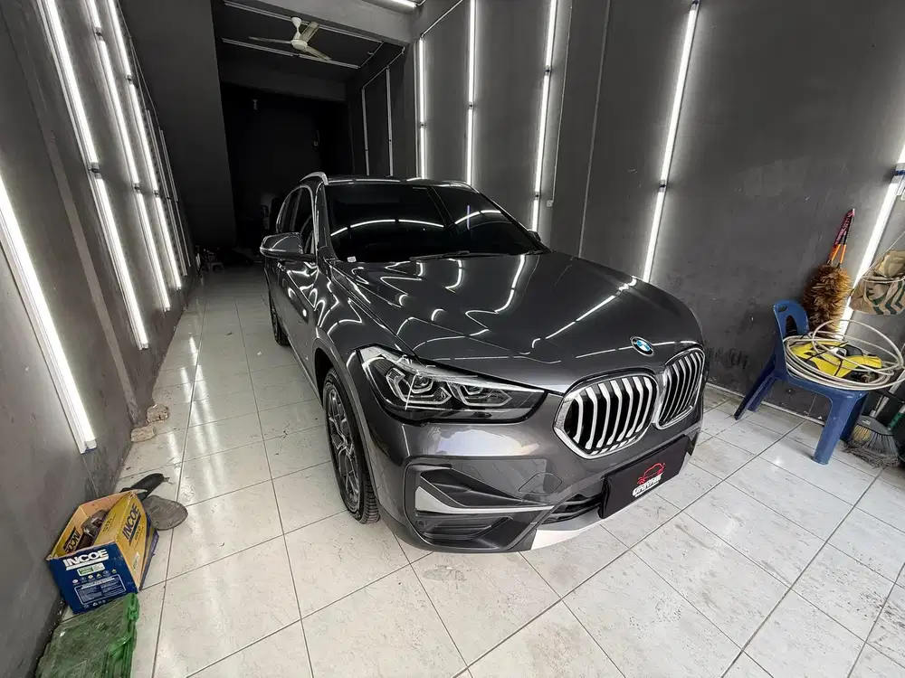 [ISTIMEWA] BMW X1 SDrive18i XLine 2021 PEMAKAIAN 2022 ABU MATIC