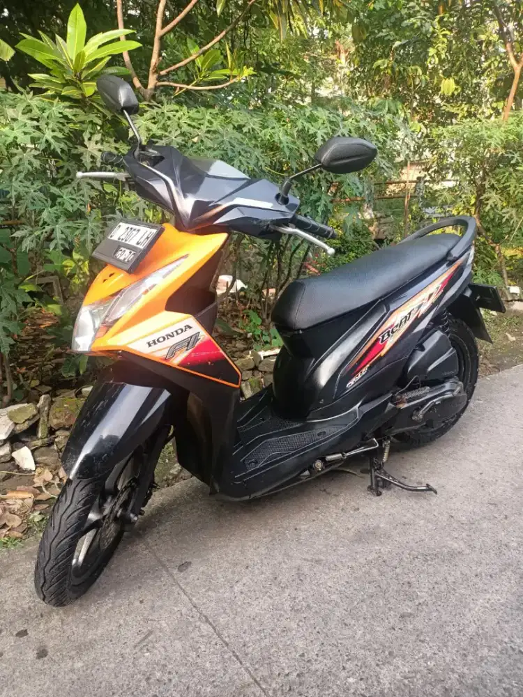 Jual honda beat th 2014