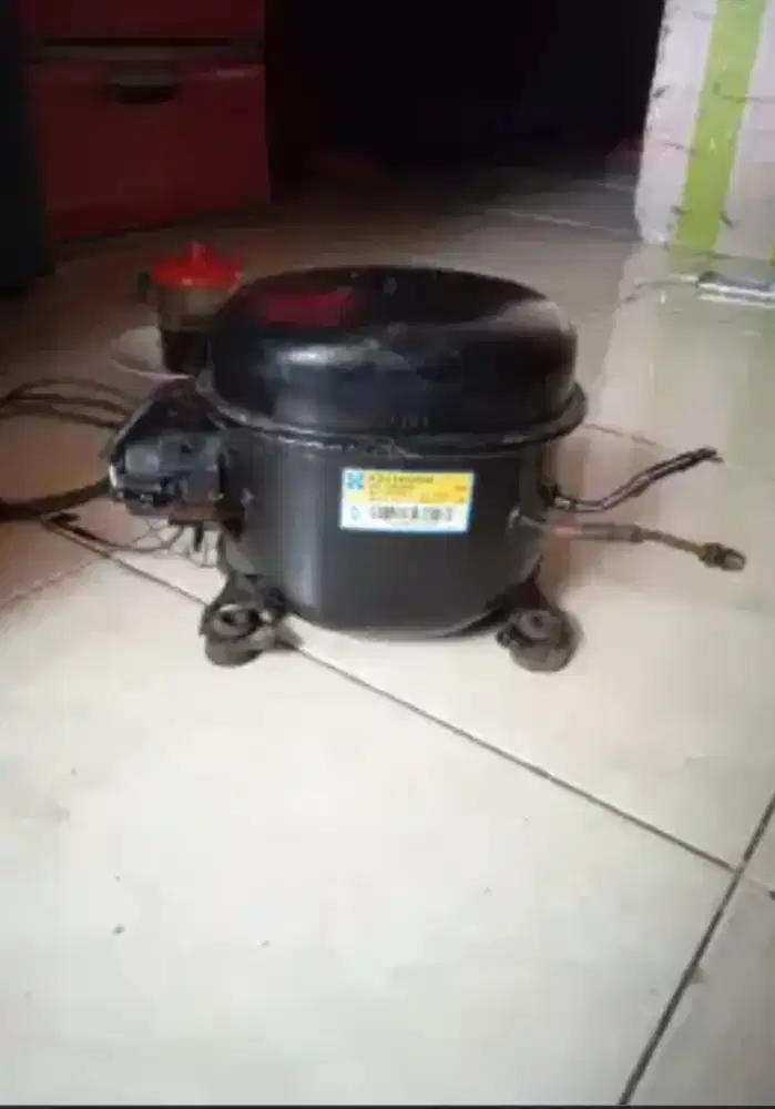 Compresor kulkas 2pintu merk panasonic
