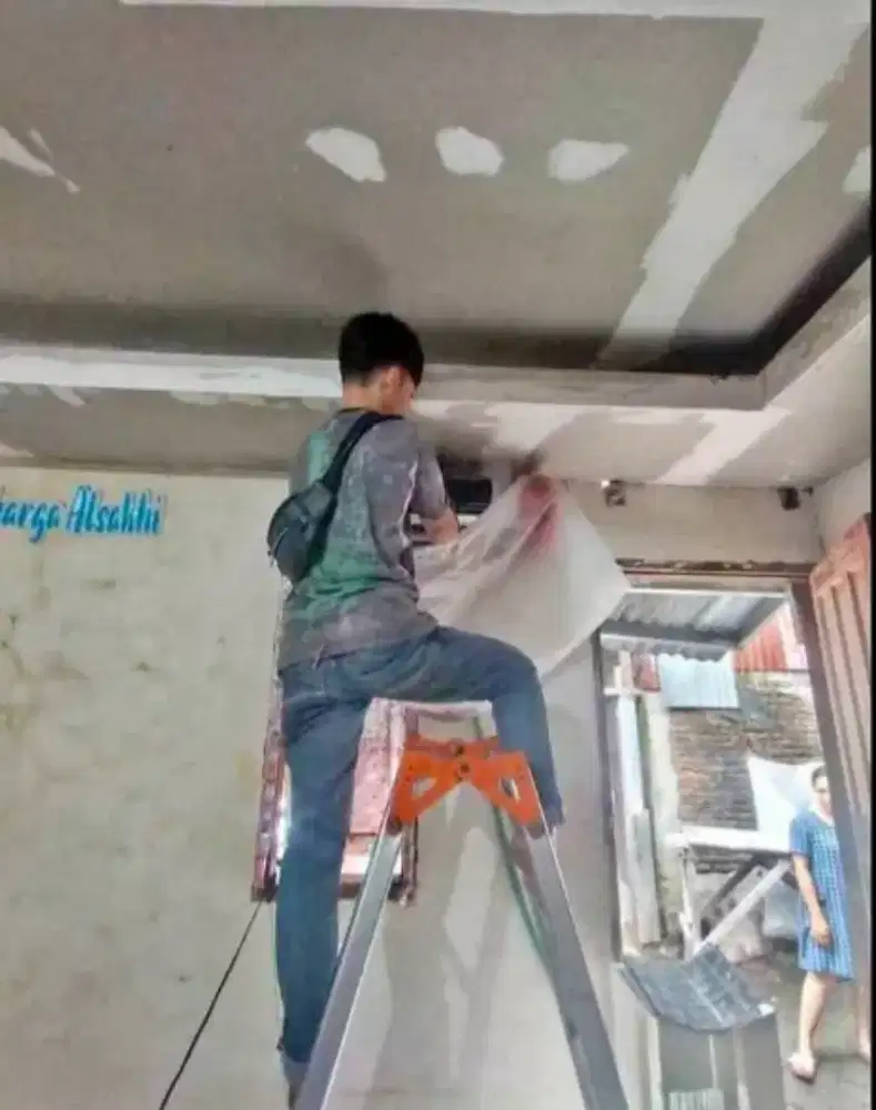 Service AC tidak dingin, bongkar pasang AC ,cuci AC Tambah freon dll
