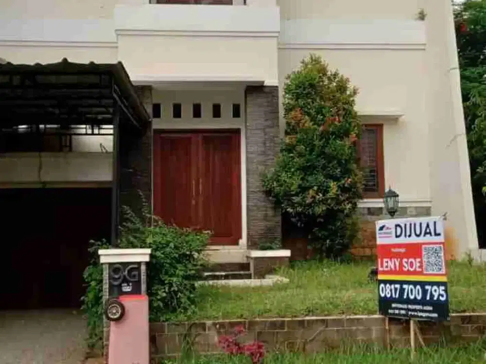 Rumah 2 lantai di boulevard perumahan Permata Mediterania