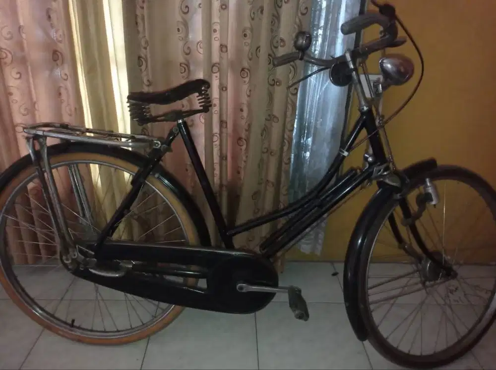 Sepeda Onthel Rudge
