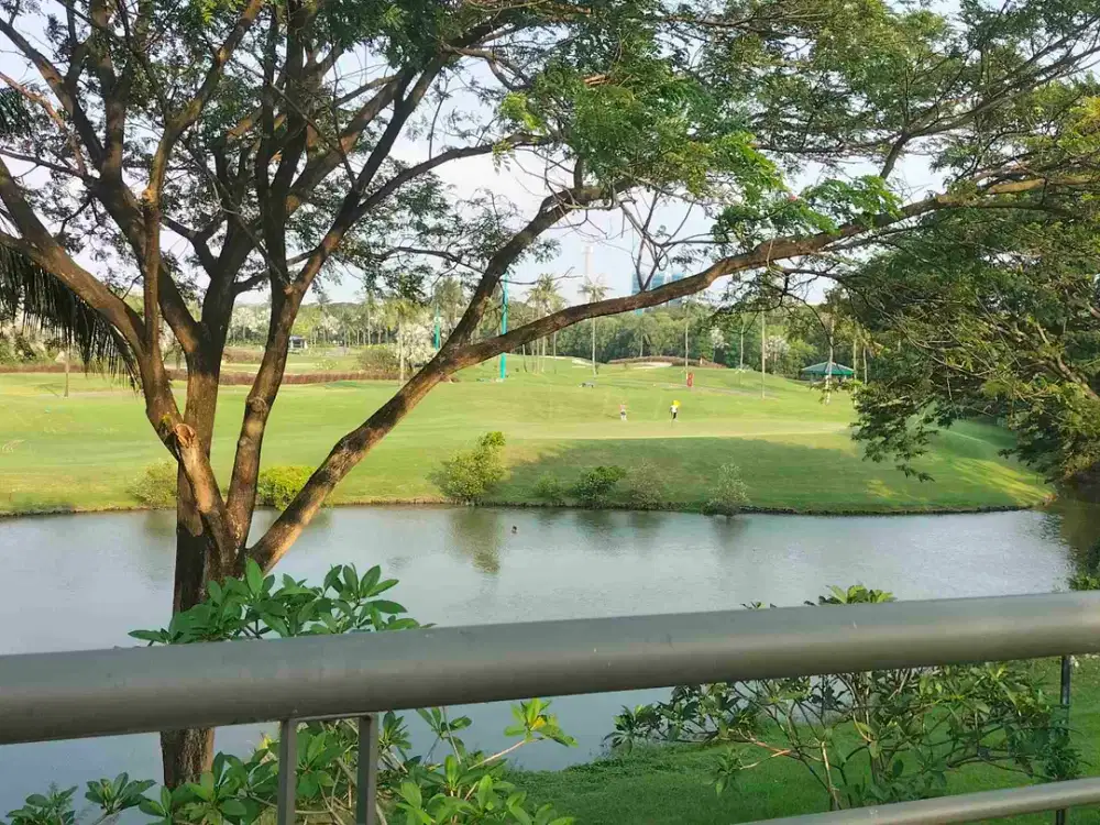 DISEWAKAN CEPAT RUMAH DOUBLE DECKER HOEK 3 LANTAI VIEW GOLF PIK

LT: 187m (11 x 17)
LB: 210m
KT: 4+1
KM: 3+1
SHM
250Jt/thn nego
Min sewa 2 tahun