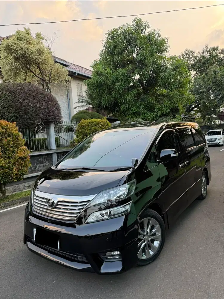 Vellfire Z CBU Good Condition Tgn1 Siap Pakai