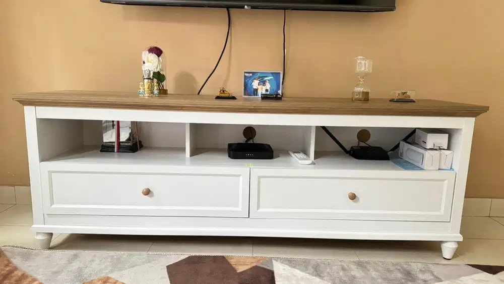 Meja TV Kanou Dekorumah