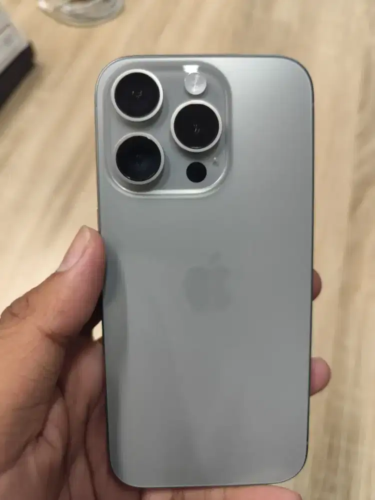 DIJUAL IPHONE 15 PRO 256 GB