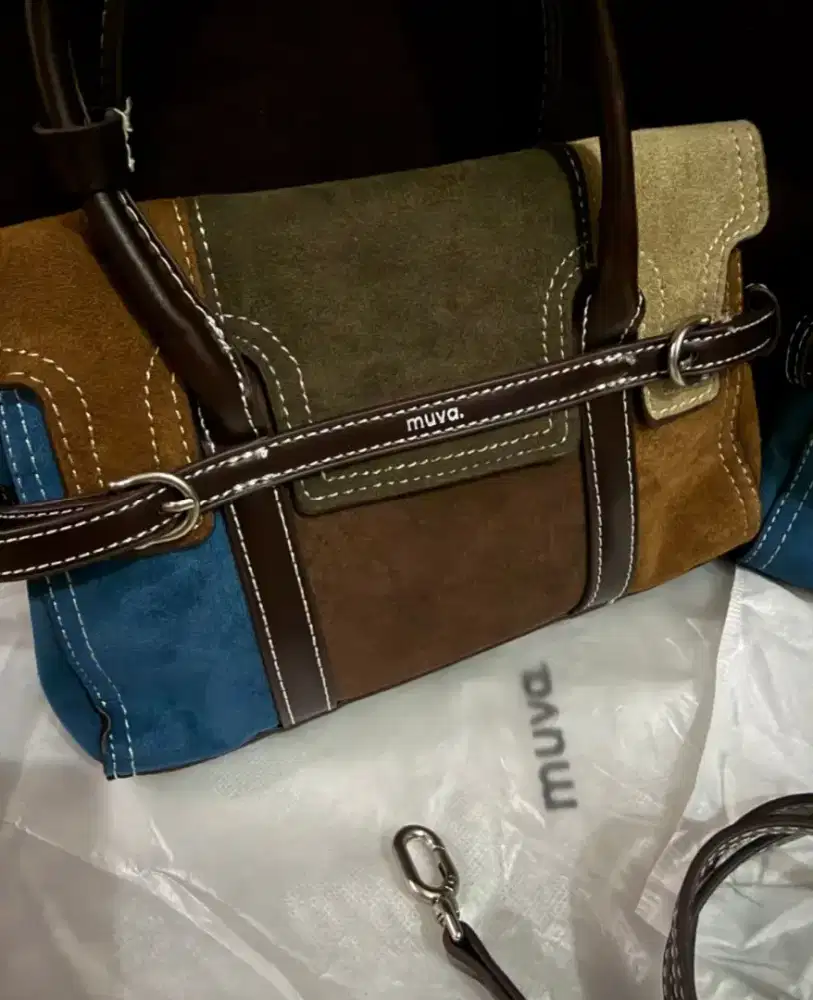 Tas selempang branded ok bgt