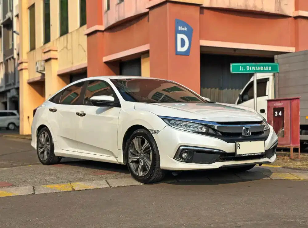 Bs TT Civic 1.5 ES turbo 2019 sedan new honda matic putih