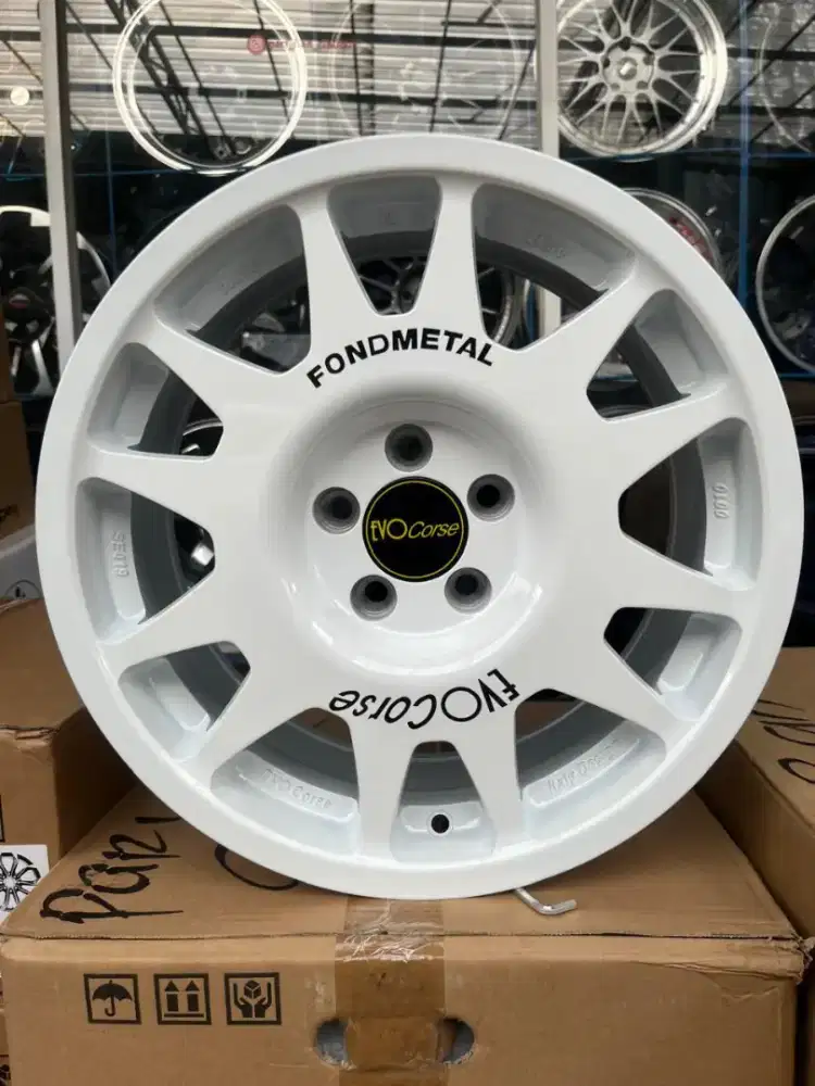 Fondmetal Evocorse ring 16 lebar 7 pcd 5x100 et 40 new veloz xenia