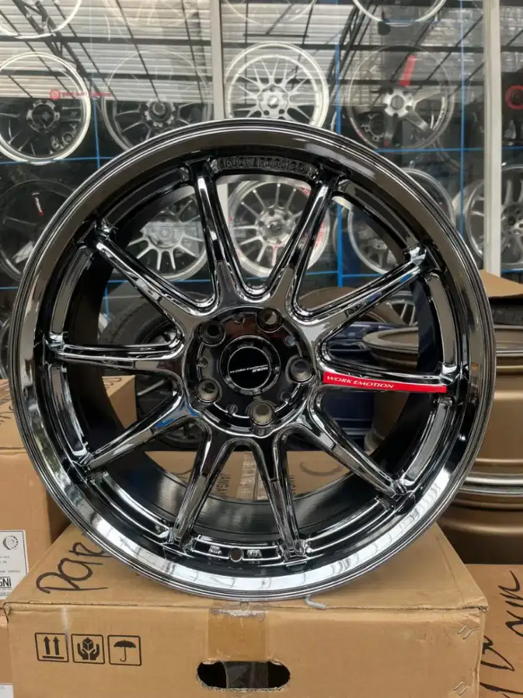 Work emotion ZR10 ring 18 lebar 8 pcd 5x114,3 ET 40 black chrome 4pcs