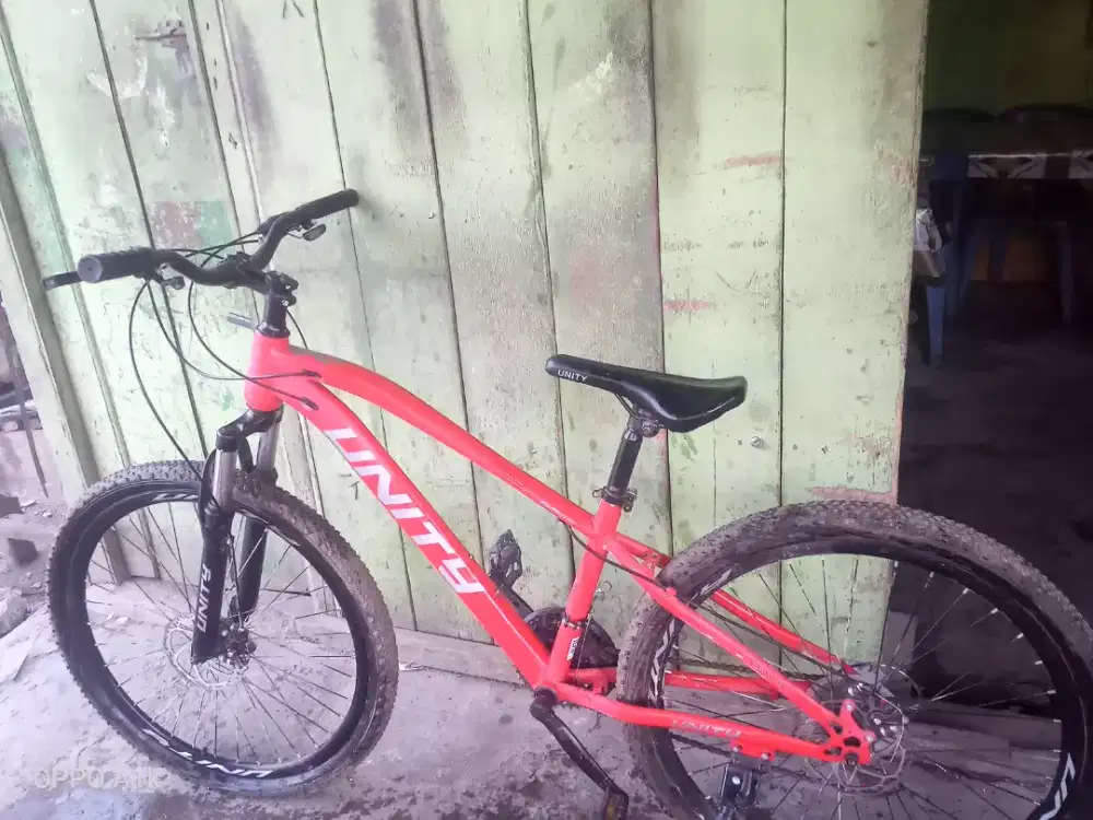 Sepda (MTB) venom warna merah