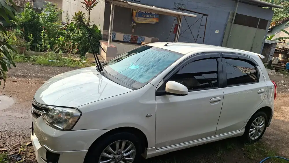 Toyota Etios Valco 2017 Bensin