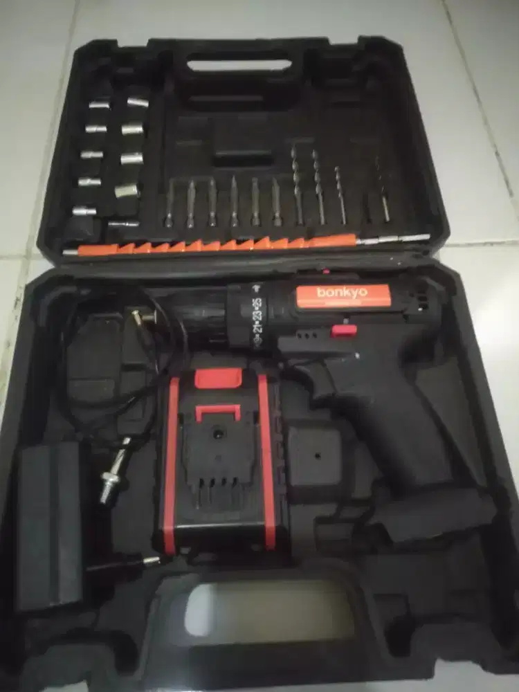 Bor tangan baterai bolak balik