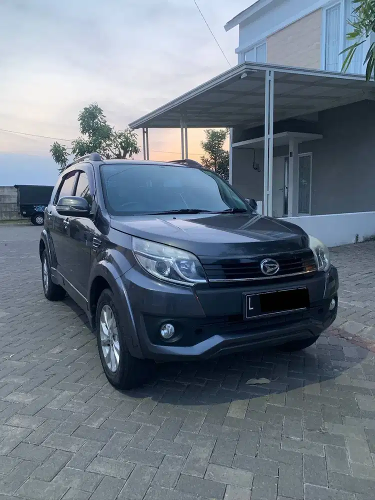 Daihatsu Terios R Manual MT 2015