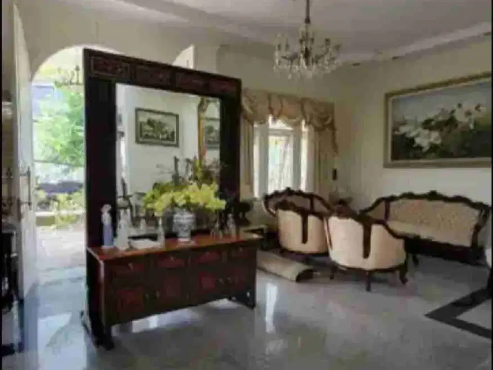 Rumah Araya Golf Utama Dijual Murah