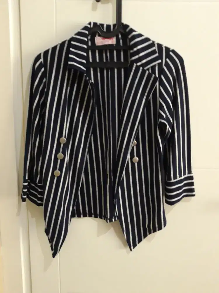 PRELOVED BLAZER CANTIK.