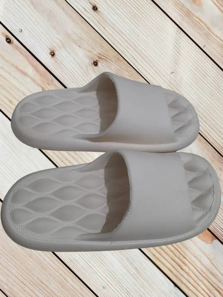 SANDAL INDOOR SUPER NYAMAN – KAKI AUTO RELAX!