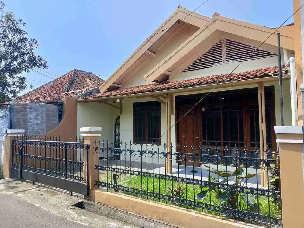 Sewa Rumah Murah 1 Lantai Tengah Kota di Bkr Buah Batu dkt Lodaya