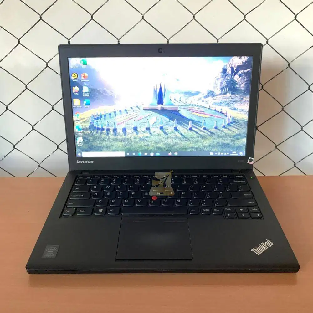 Lenovo Thinkpad X240 / i5-4300U / 4GB / HDD 500GB / WIN 10