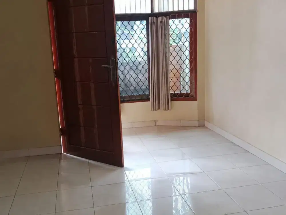 Rumah Di Taman Galaxi Indah Turun Harga Disewakan Dekat Mall Ggp Sekolah Internasional Rs Hermina Galaxi Rs Emc Pekayon Mall Pakuwon