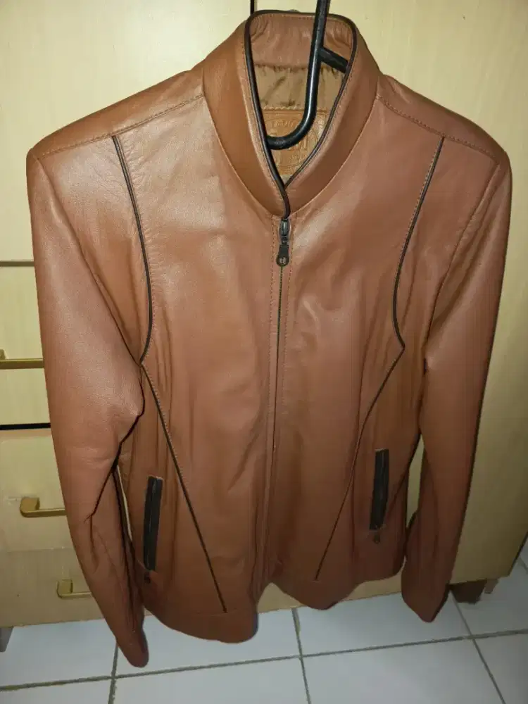 Jaket kulit sapi asli wanita