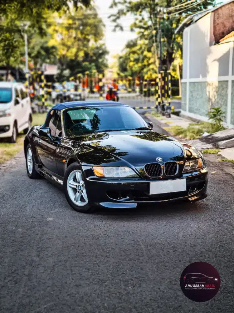 BMW Z3 roaster cabrio 2001 at RARE ITEM full original total