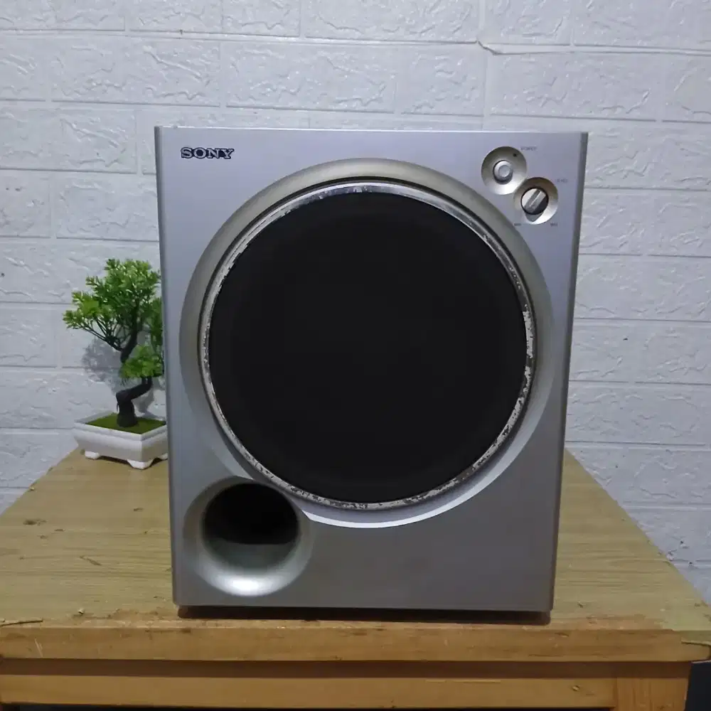 Speaker Subwoofer aktif sony