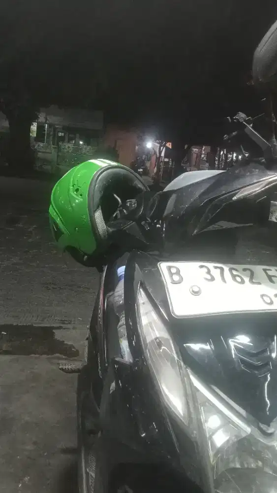 Jual helm  bagus masih bagus
