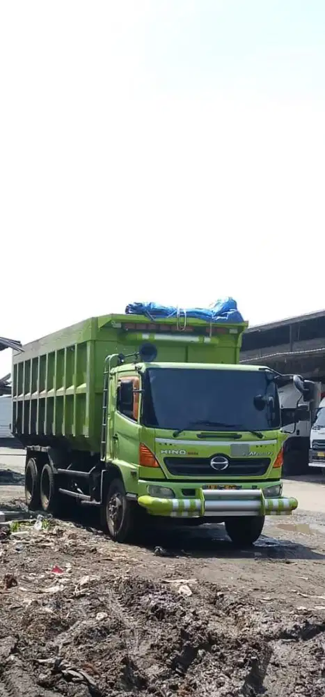 Dump Truk Hino FM260JD [2013]