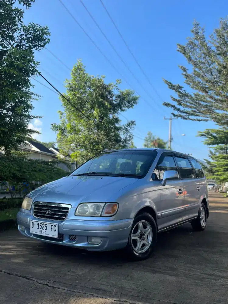 Trajet 2.0 GLS pjk isi Ac Double mobil bekas bandung