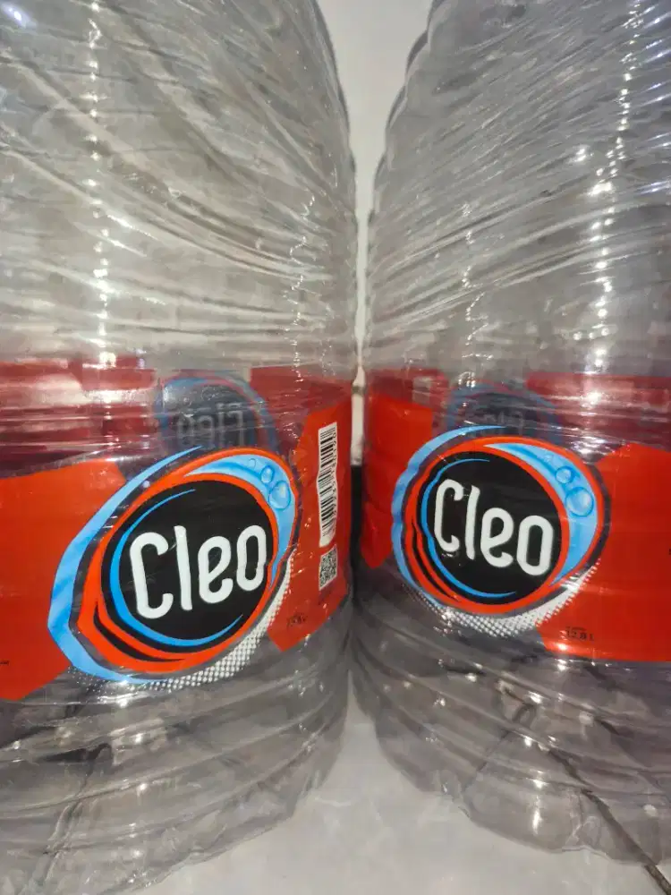 Galon Cleo Bekas