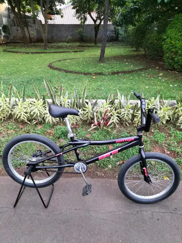 Sepeda Bmx gt vertigo